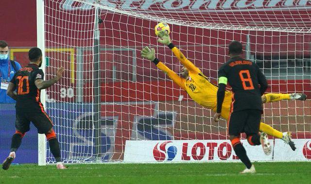 爱游戏-莱万多夫斯基遭遇五连败，独行侠教练面临压力！的简单介绍