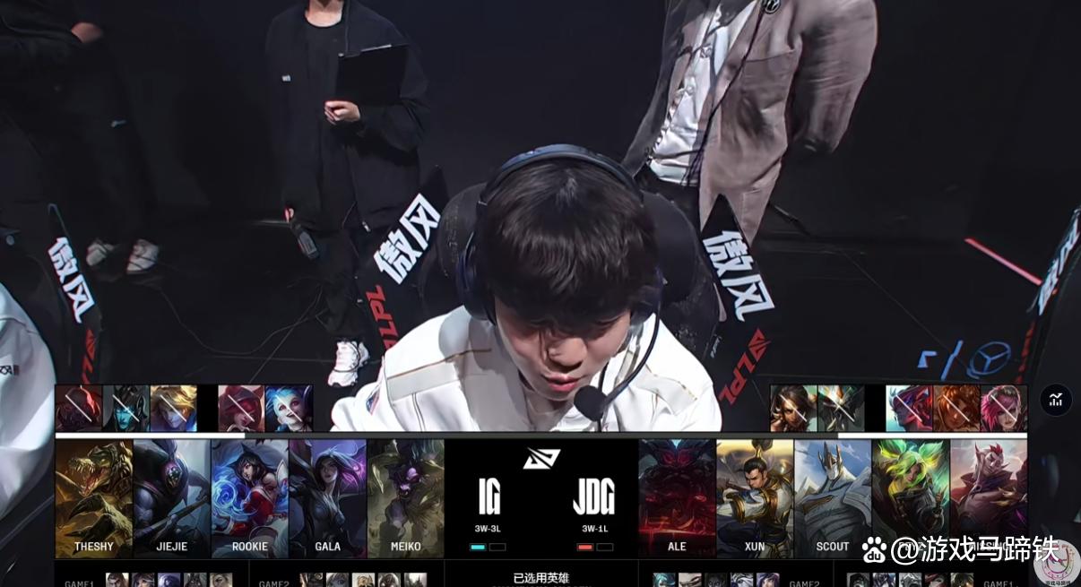 爱游戏体育-Rookie回归赛场,高光表现首场状态亮眼,FPX观众沸腾!的简单介绍