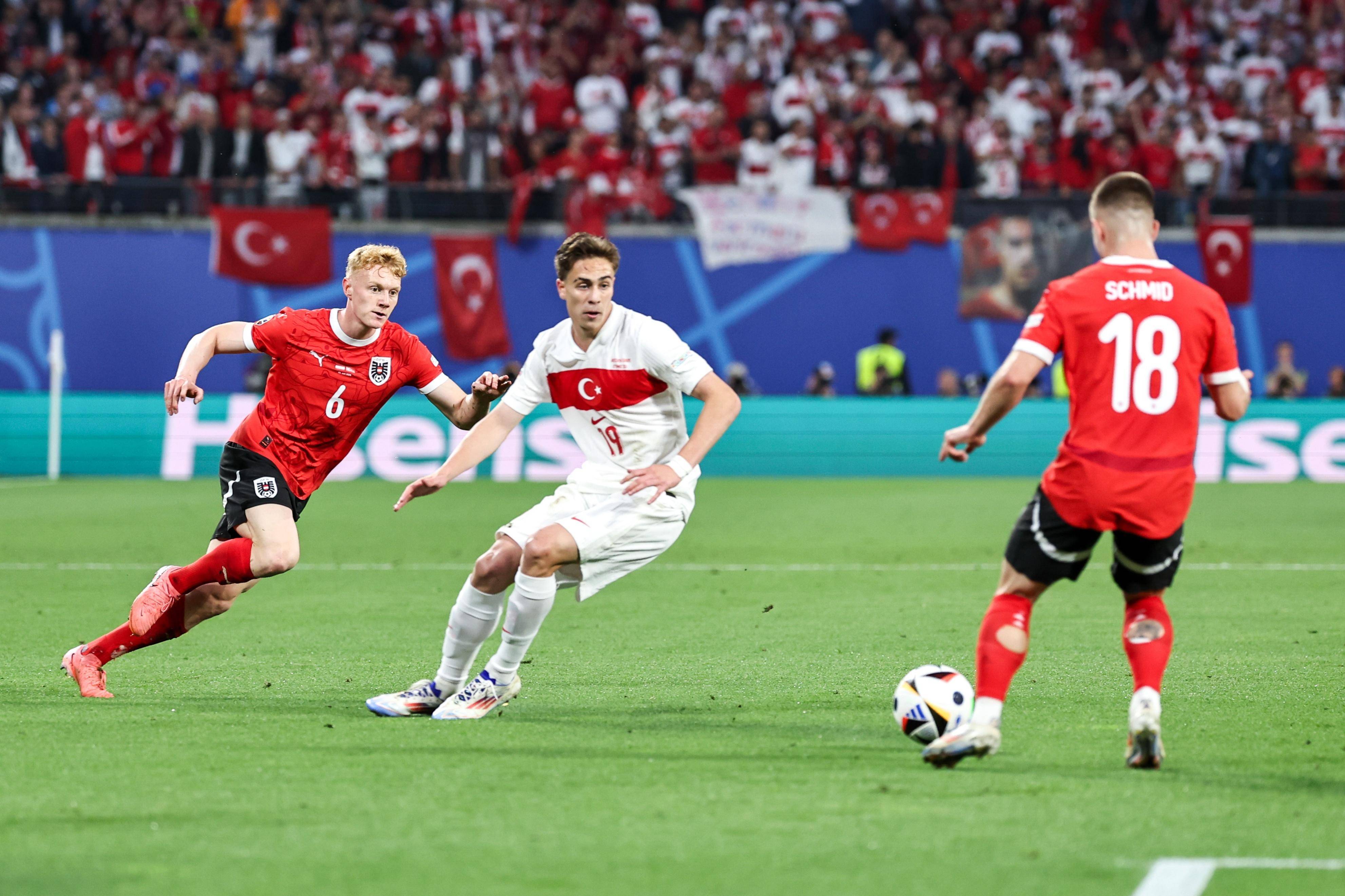 爱游戏体育-西亚卡姆关键节点突破纪录，西班牙队带队取胜！的简单介绍