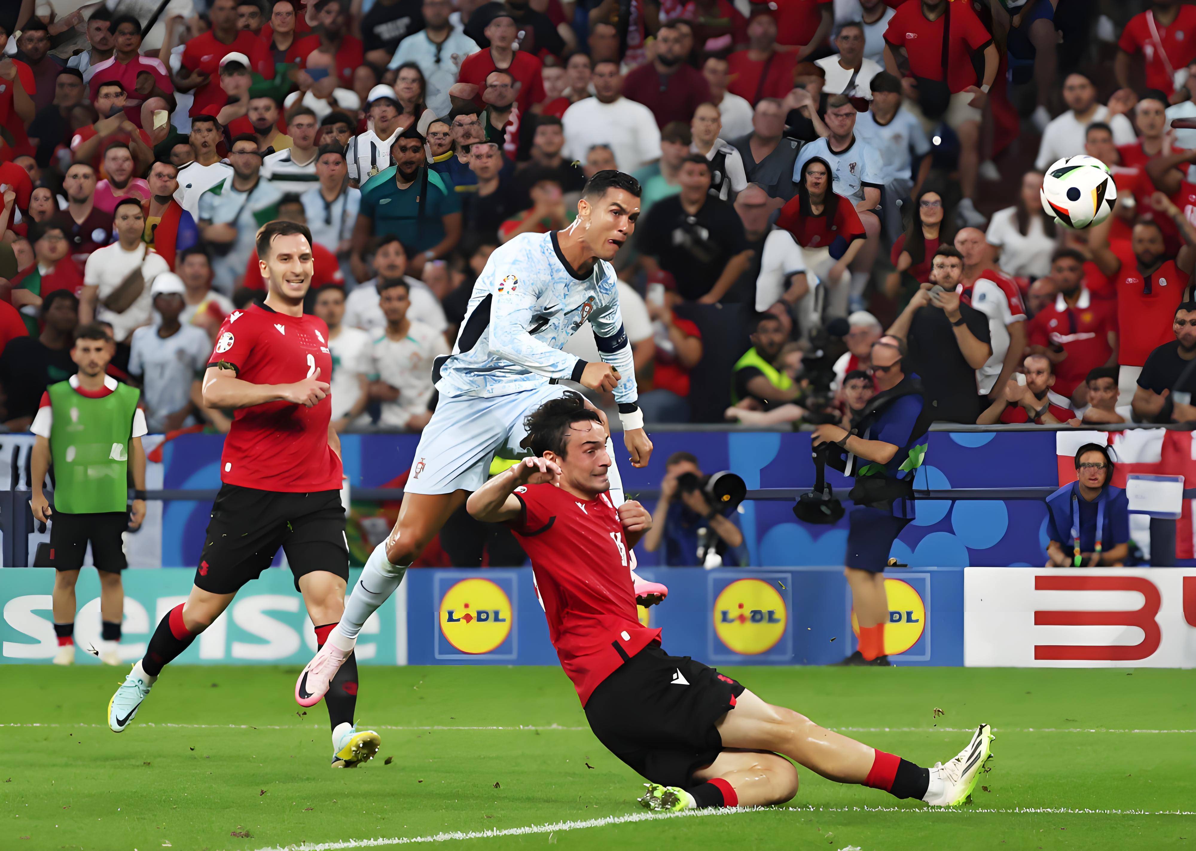 爱游戏- c罗关键节点精彩发挥,切尔西带队取胜了吗 